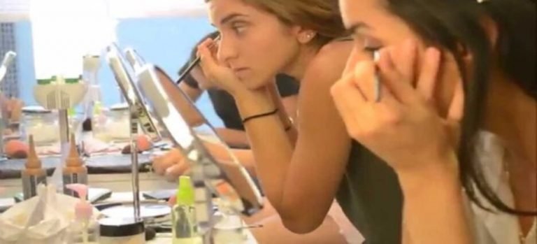 Curso de maquillaje con validez oficial en Neza