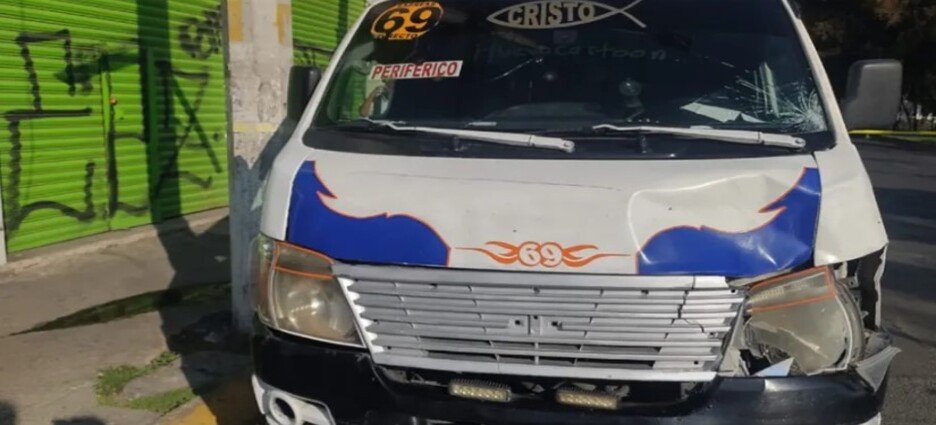 Combi atropella y mata a adulto mayor en Neza