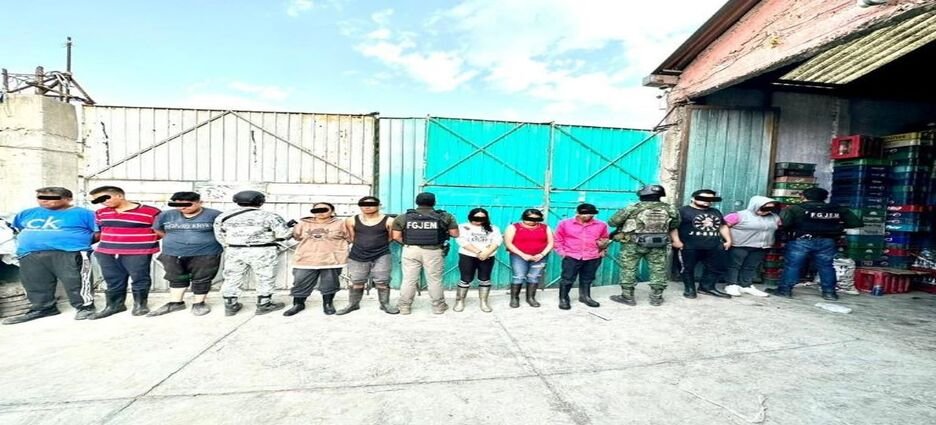 Irán a juicio10 detenidos, acusados de fabricar refresco "pirata" en Neza