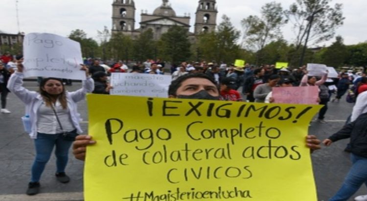 Siguen los bloqueos por parte de maestros en autopistas del Edomex; exigen pago de prestaciones