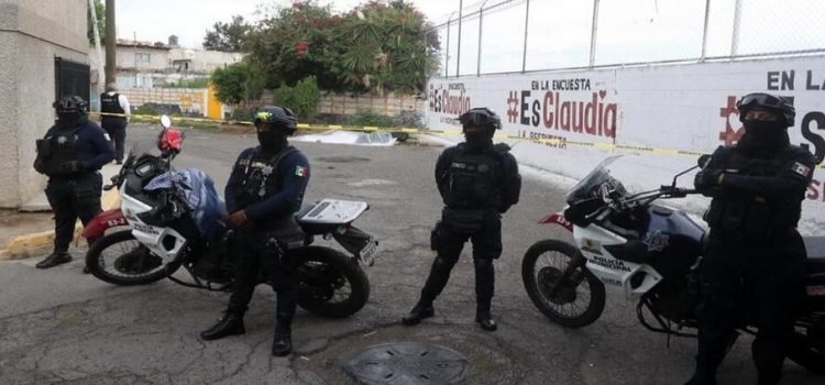 Presunta patrulla de cdmx abandonó cadáver en Neza