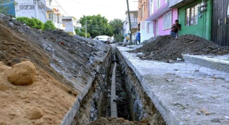 Habitantes de 7 colonias de Neza que se quedaron sin agua podrán pedir pipas
