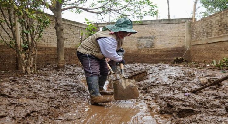 Lluvias provocan inundaciones en más de 700 inmuebles en el Edomex