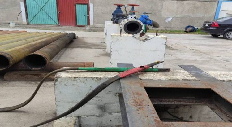 Falla en pozo de Nezahualcoyotl provoca afectaciones en el suministro de agua