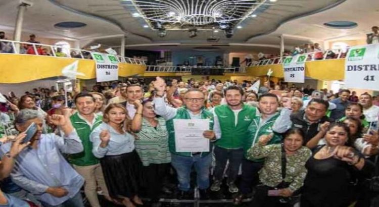 Líderes y militantes en Neza renuncian al PRI y se unen al Partido Verde Ecologista