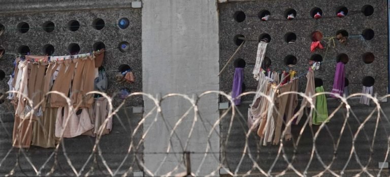 Internas de Santa Martha Acatitla denuncian amagos de reubicación