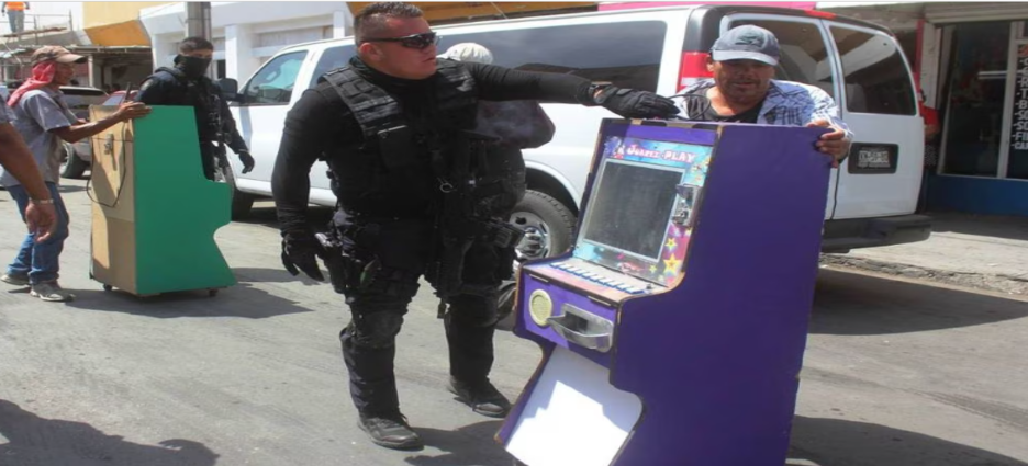 Decomisan 63 máquinas tragamonedas en Neza