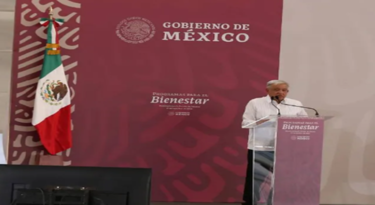 AMLO presume construcción de 2,700 bancos del Bienestar en Neza