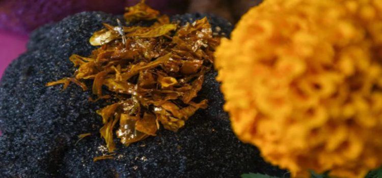 Pan de totomoxtle, el “peculiar” gusto de Día de muertos en Neza