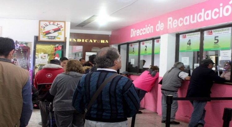 Al menos 1.5 millones de inmuebles no pagan predial ni agua en Edomex