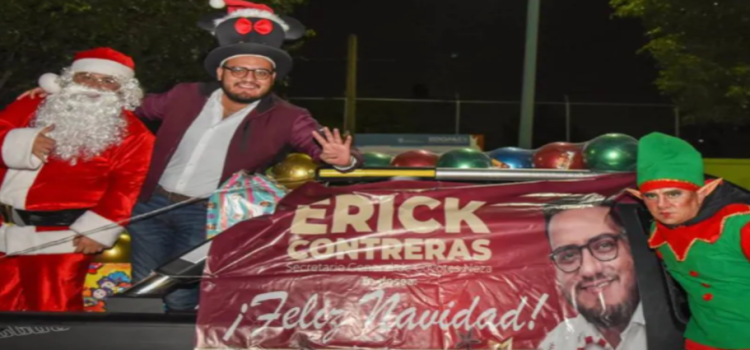 Erick Contreras llevó alegría navideña a los niños de Neza