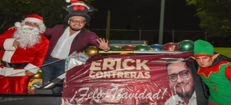 Erick Contreras llevó alegría navideña a los niños de Neza