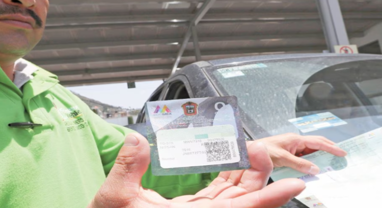 Existe desabasto de hologramas de verificación en zona norte del Edomex