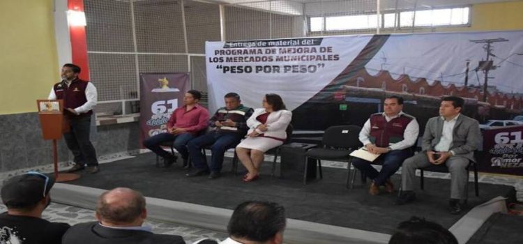 Entregan materiales de construcción a 57 mercados en Neza