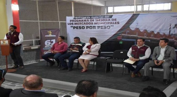Entregan materiales de construcción a 57 mercados en Neza