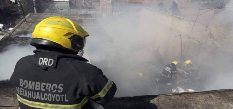Incendio dejó saldo de 2 adultos mayores heridos en Neza