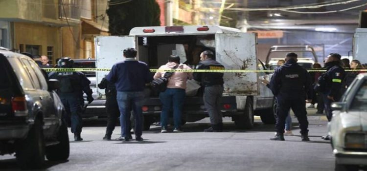 Balean a hombre frente a su domicilio en Neza