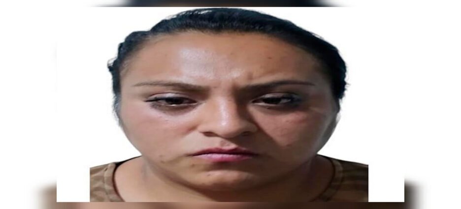 Dictan 21 años de prisión a mujer por robo con violencia a transporte público en Neza