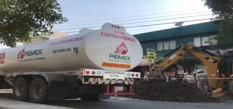 Realizan operativo por presunta toma clandestina en Neza
