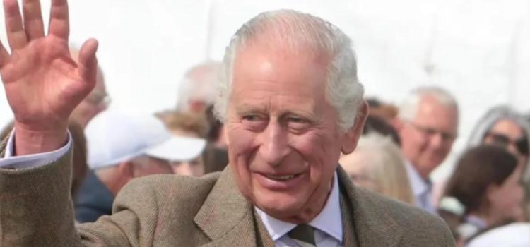 El rey Carlos III padece cáncer confirma Buckingham