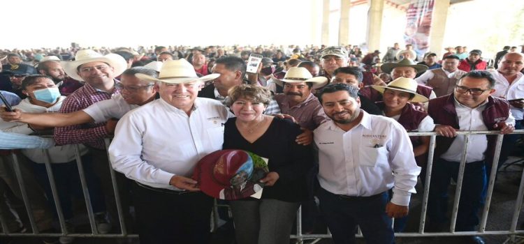 Entregan apoyos a más de 163,000 productores del campo en Edomex Entregan apoyos a más de 163,000 productores del campo en Edomex