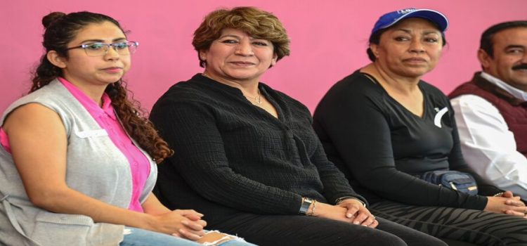 Gobernadora Delfina Gómez entrega tarjetas a beneficiarias de Mujeres con Bienestar en Edomex