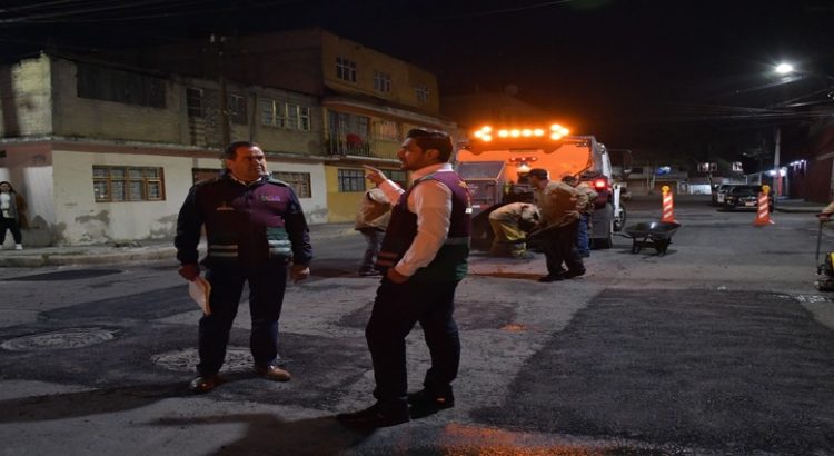 Por primera vez, realizarán bacheo nocturno en Neza