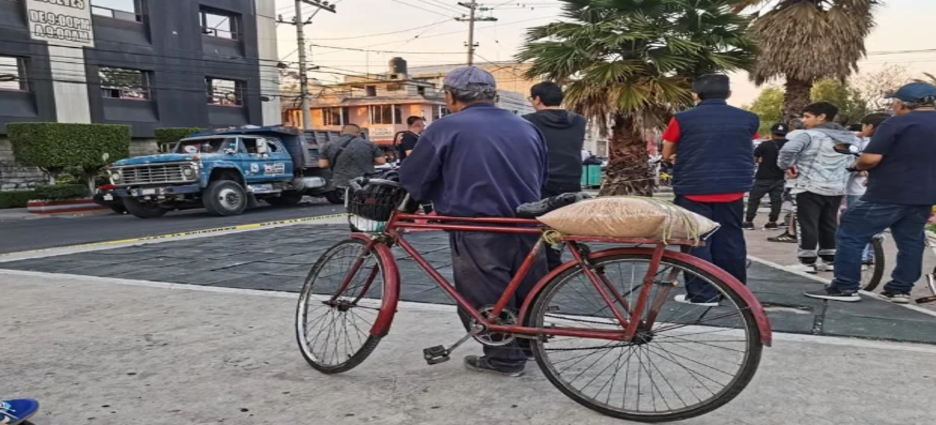 Ciclista fallece arrollada en Neza