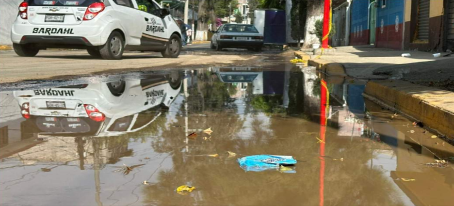 Más de 50,000 habitantes en Neza, sin agua por mega-fuga en Los Reyes La Paz
