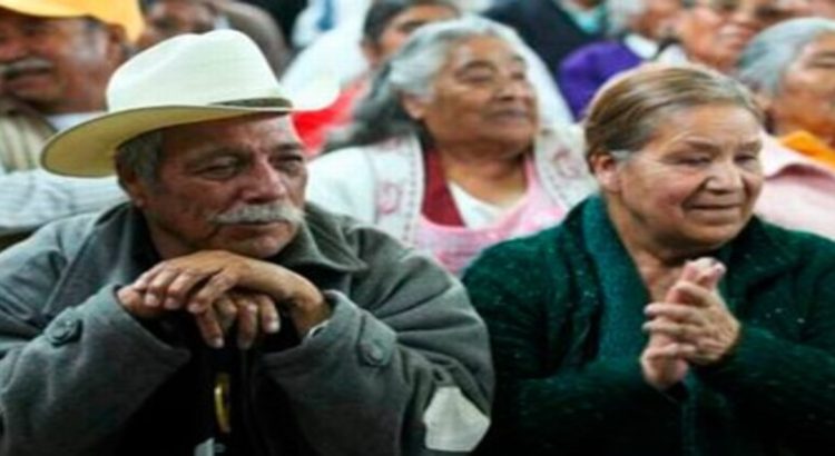 Incrementa población adulta y se reduce la joven en Edomex