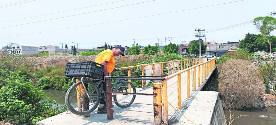 Habitantes de Chimalhuacán-Neza exigen puentes