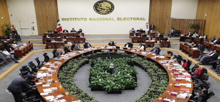 Al momento existen 99 solicitudes de protección a políticos en Edomex