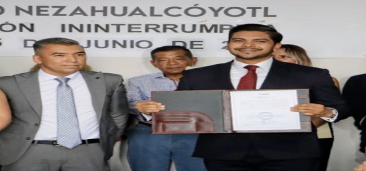 Adolfo Cerqueda recibe constancia de mayoría como alcalde electo de Neza
