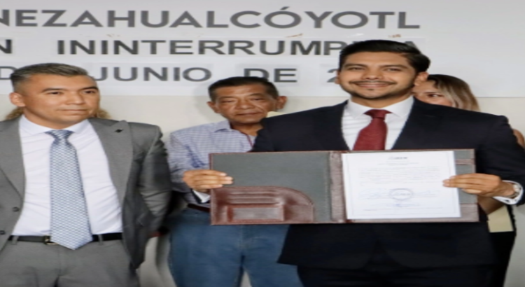 Adolfo Cerqueda recibe constancia de mayoría como alcalde electo de Neza