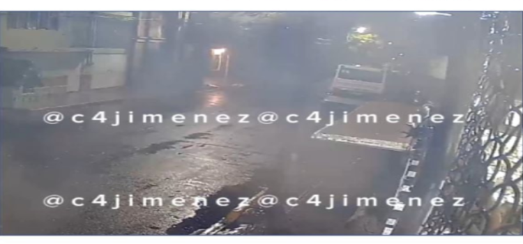 Hombre cae desde azotea tras agredir a su esposa en Neza