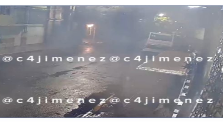 Hombre cae desde azotea tras agredir a su esposa en Neza