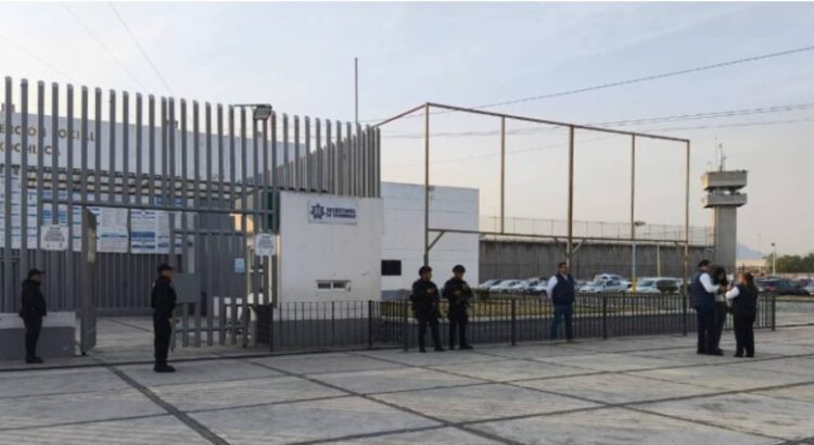 Denuncian abusos dentro de Penal Neza Bordo