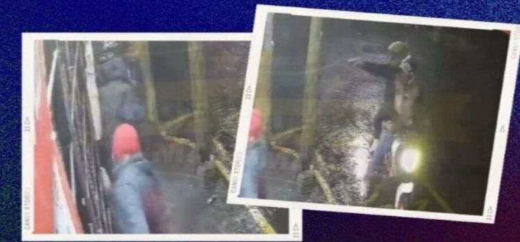 Sujetos en moto balean a 2 hombres en Neza