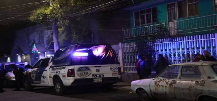 En espera de su traslado al penal de Neza, el sujeto que acuchilló a su hijo y esposa