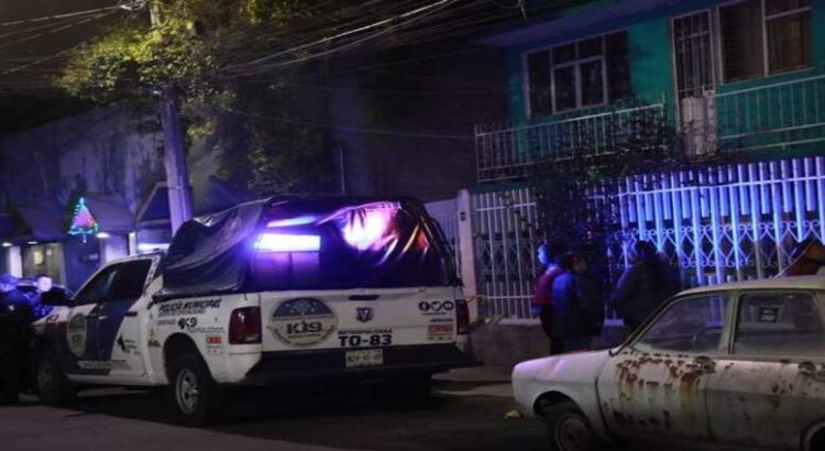 En espera de su traslado al penal de Neza, el sujeto que acuchilló a su hijo y esposa