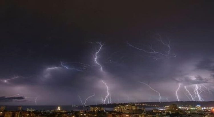 Prevén tormentas eléctricas y caída de granizo para el Edomex