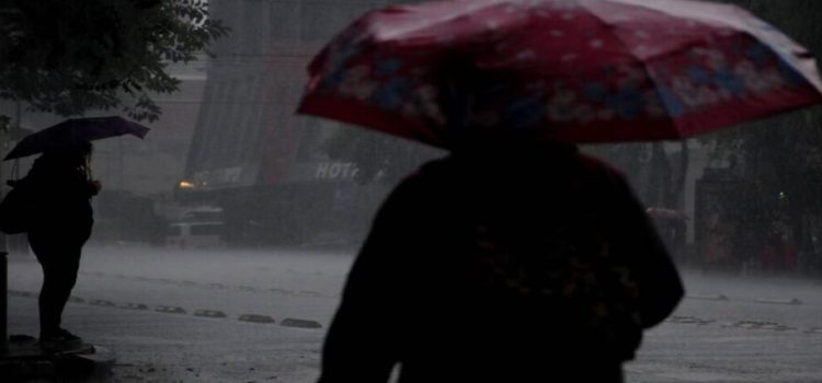 Onda tropical 20 traerá fuertes lluvias a Edomex
