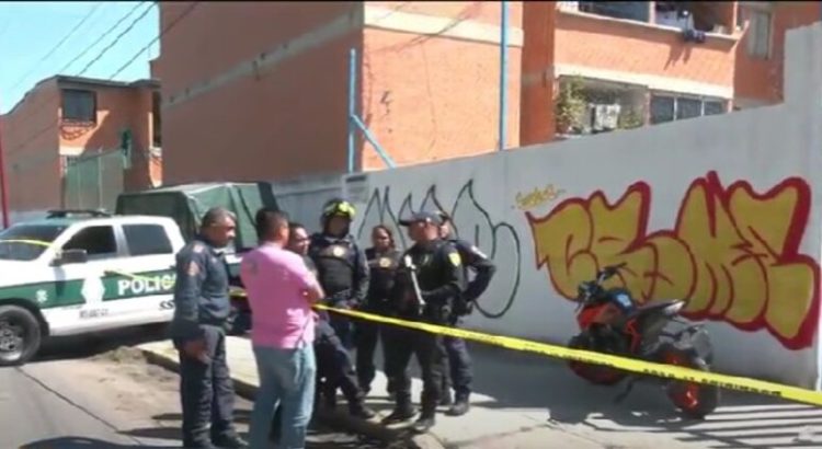 Balean a asaltante mientras huía con motocicleta robada en Neza
