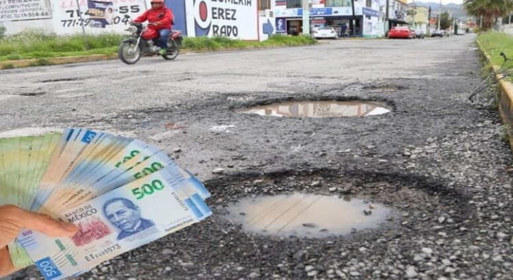Gobierno indemnizará daños por baches en el Edomex