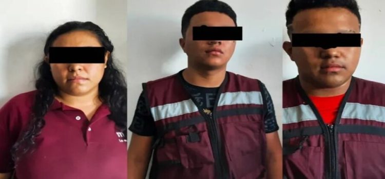 Detienen a 3 pseudo servidores públicos por robar a adultos mayores en Neza