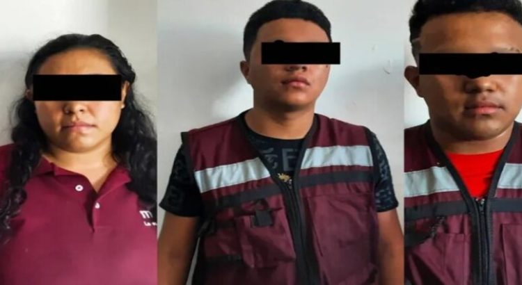 Detienen a 3 pseudo servidores públicos por robar a adultos mayores en Neza
