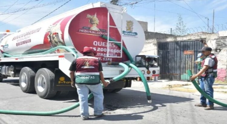 Tras más de 20 días, el servicio de agua sin regresar a colonias de Neza