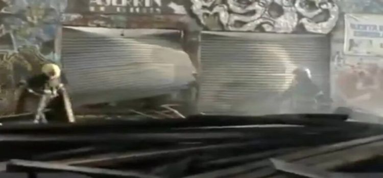 Bodega de madera se incendió debido a cortocircuito en Neza