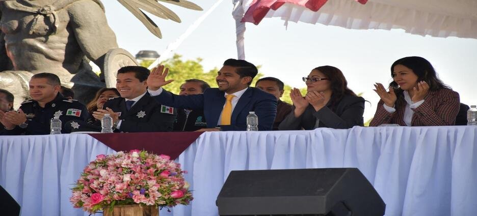 Gobernador entrega el Premio Municipal al Deporte Neza 2024