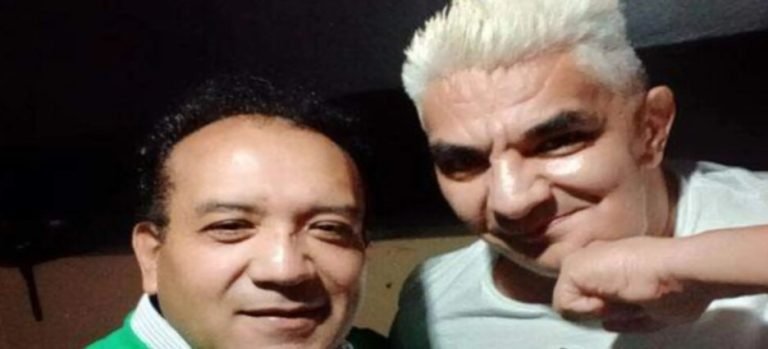 Reaparece Shocker en la Arena Neza; salió del ring en camilla